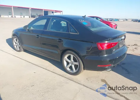 2015 Audi A3 2.0T Premium z USA, uszkodzony, nr VIN WAUBFGFF7F1105646